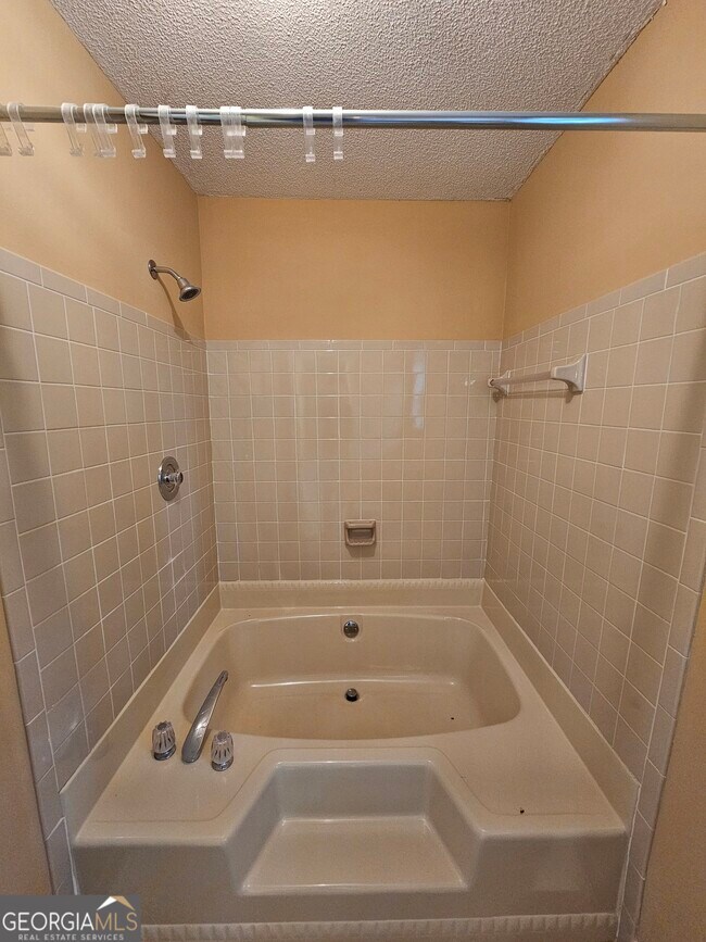 Building Photo - 108 Glendale Dr