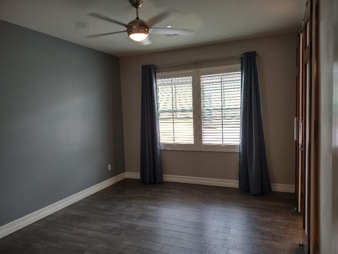 Building Photo - 982 Sweetbriar Ln