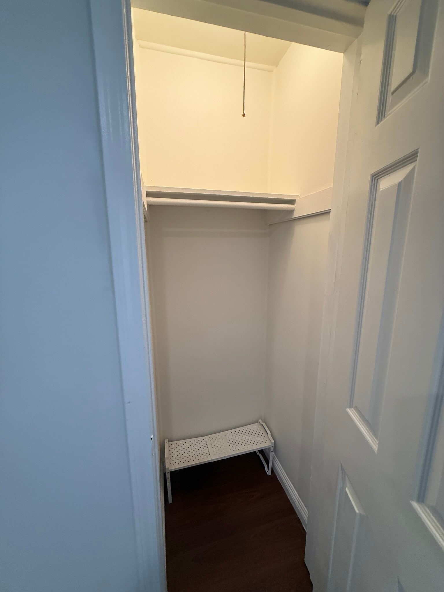 Building Photo - 410 N Glenwood Plz