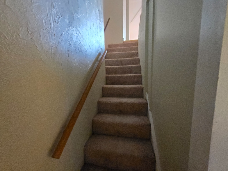 Building Photo - 906 Tyson St