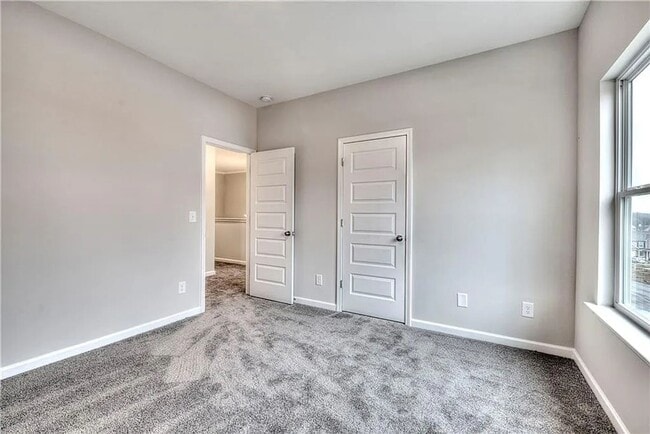 Building Photo - Beautiful NEW home in Cartersville!  Move ...