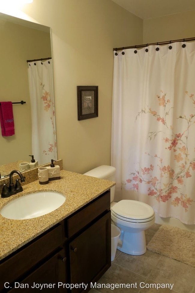 Building Photo - 119 Versilia Ln