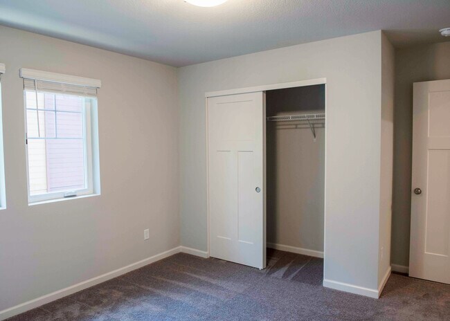 Building Photo - 12003 SE High Creek Rd