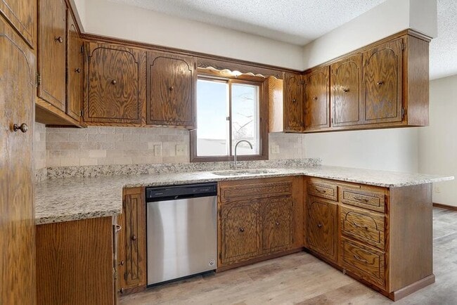 Building Photo - 2350 Erin Ct