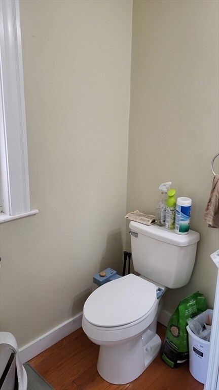 Building Photo - 12 Linden St