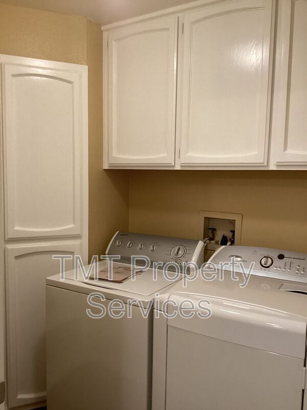 Building Photo - 7108 Beaver Falls Way