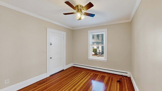 Building Photo - 5 Ropes St