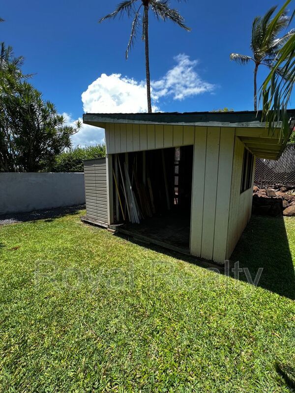 Building Photo - 167 Mahina St
