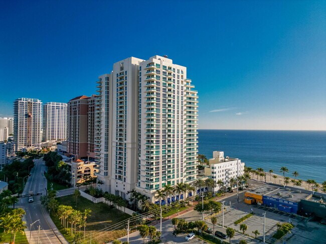 Building Photo - 101 S Fort Lauderdale Beach Blvd