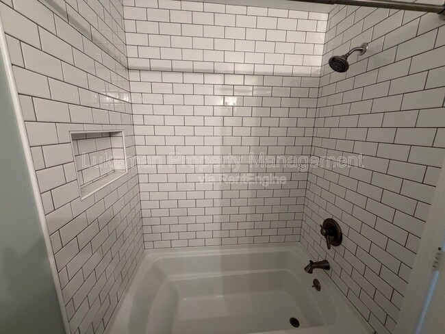 Building Photo - 4726 Hanover Ave