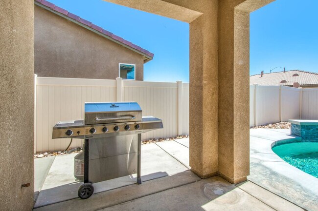 Building Photo - 82803 Wordsworth Ct