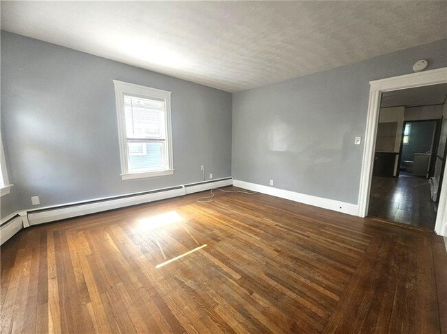 Building Photo - 256 Japonica St