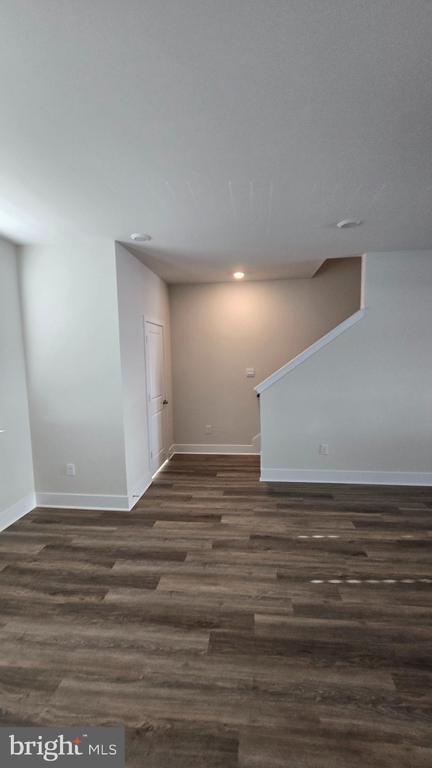 Building Photo - 52 Aloma St