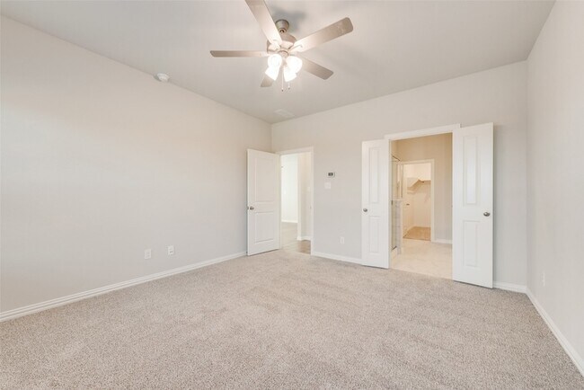 Building Photo - 1532 Twin Frks Dr