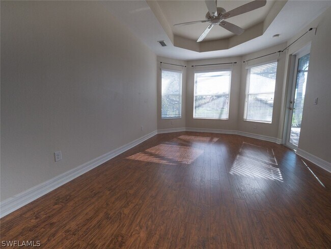 Building Photo - 10091 Mimosa Silk Dr