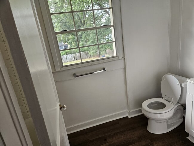 Building Photo - 917 Pecan Blvd