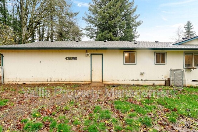 Building Photo - 2197 Doaks Ferry Rd NW