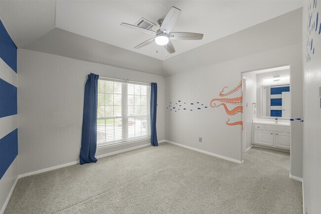 Building Photo - 402 Sterling Heights Ln