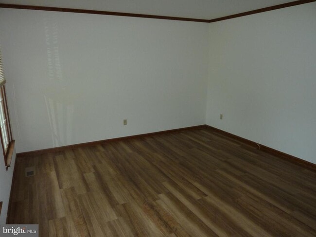 Building Photo - 1008 Sumac Cir