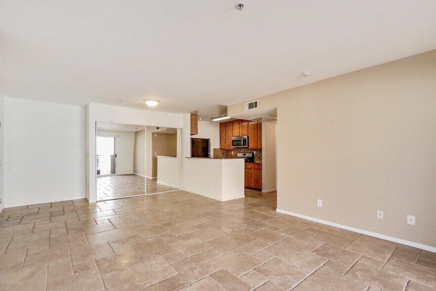 Interior Photo - Sophia Ridge