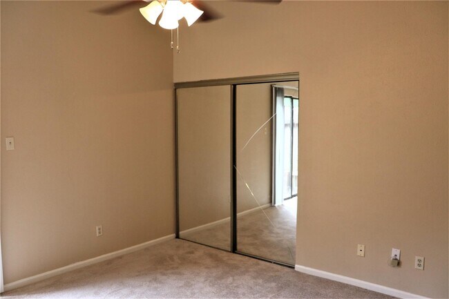 Building Photo - 7718 High Village Dr