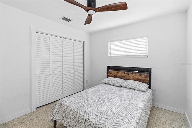 Building Photo - 3700 Whiting Dr SE