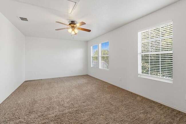 Building Photo - 1412 Prairie Rock