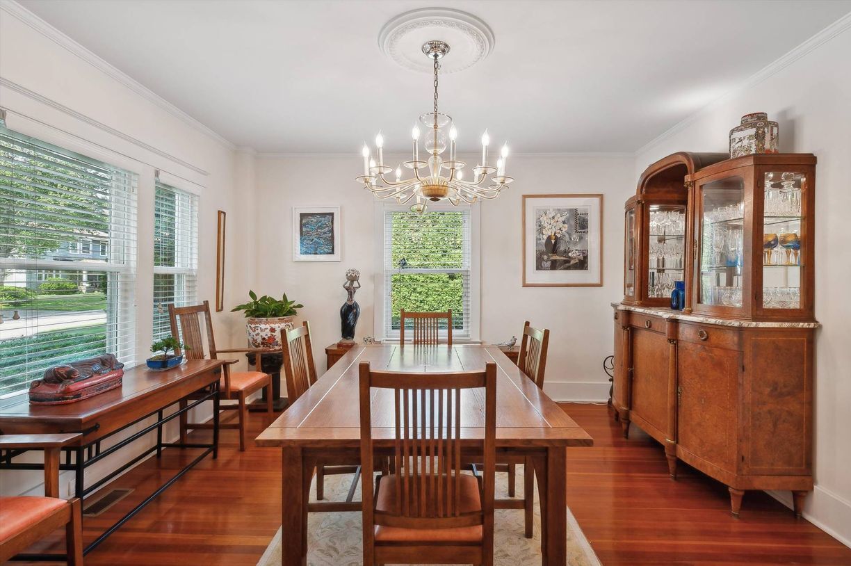 Building Photo - 24 Jennings Ave