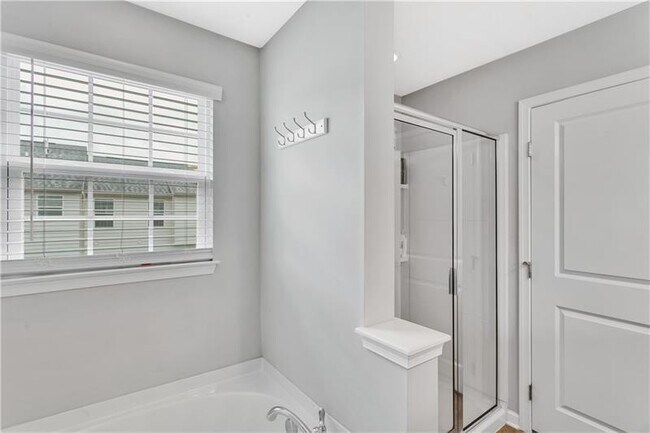 Building Photo - 1503 Pointe View Dr
