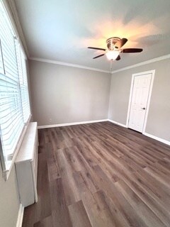 Building Photo - 1700 Roslyn Dr