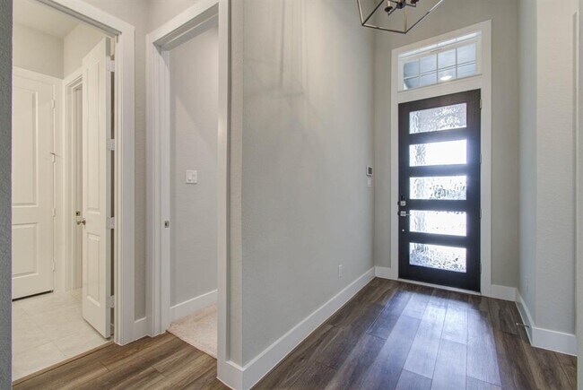 Building Photo - 15606 Pacific Loon Ct