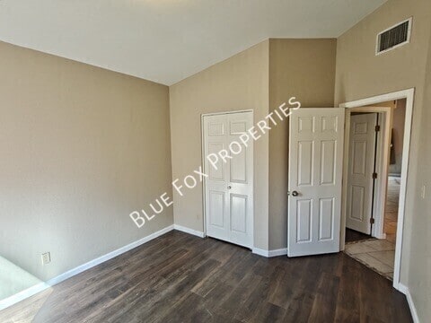 Building Photo - 5189 W Aquamarine St