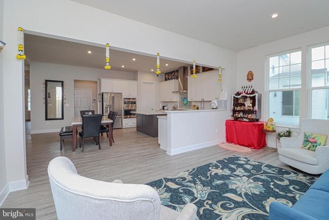 Building Photo - 2794 Golden Aster Pl