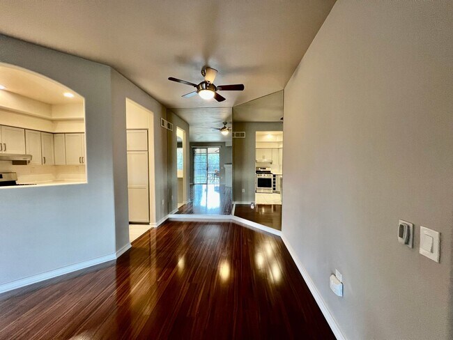 Building Photo - SD: Charming 2B/2BA Condo with Patio and Pool Access in Carmel Mountain