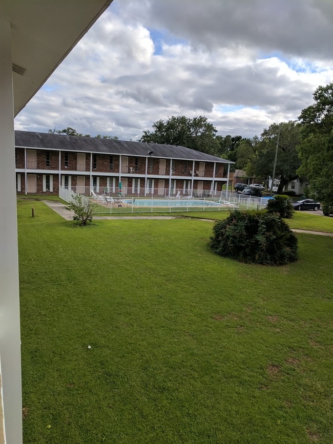 Building Photo - Palmetto
