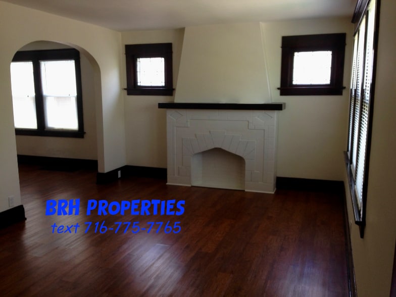 Building Photo - 100 Somerton Ave