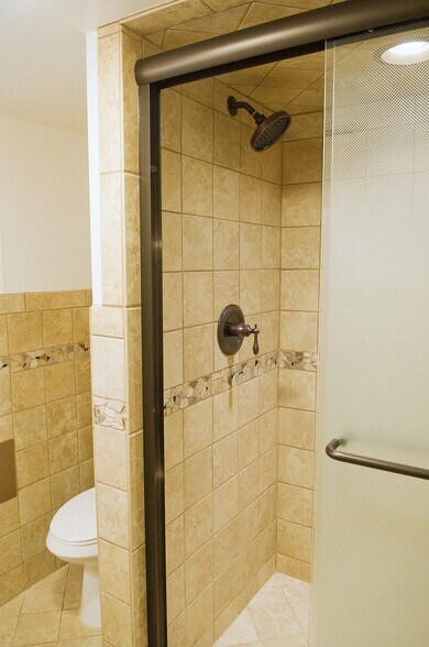 Building Photo - 6119 Bellona Ave
