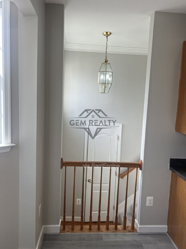 Building Photo - 3316 Broker Ln