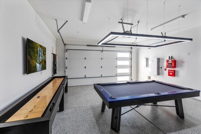 Building Photo - 51116 Avenida Mendoza