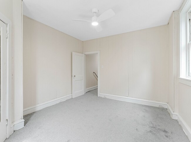 Building Photo - 6558 Limekiln Pike