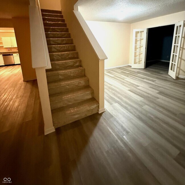 Building Photo - 11835 Buck Creek Cir