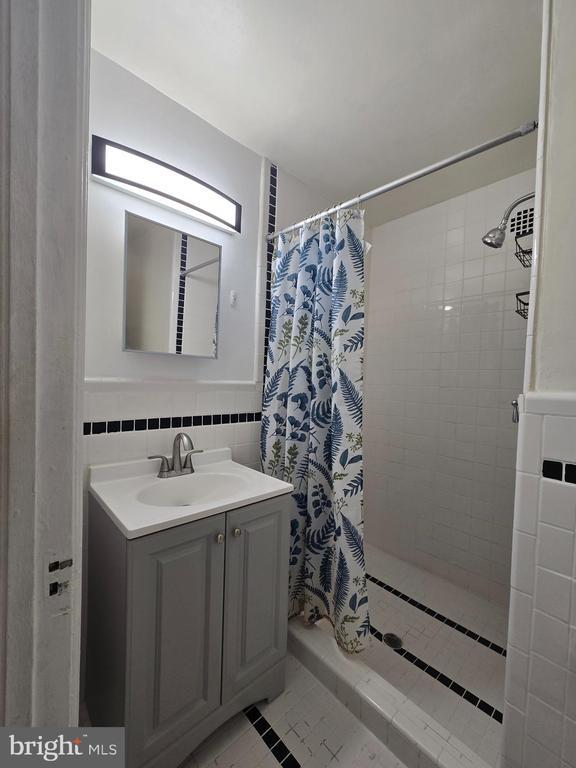 Building Photo - 1324 Locust St