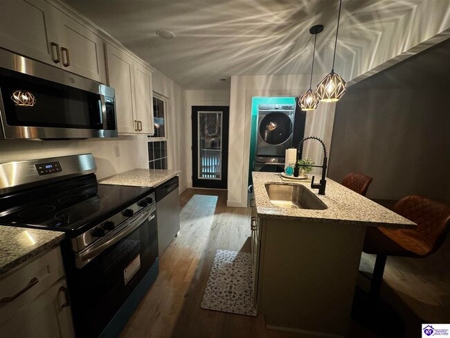 Building Photo - 564 St John Church Rd