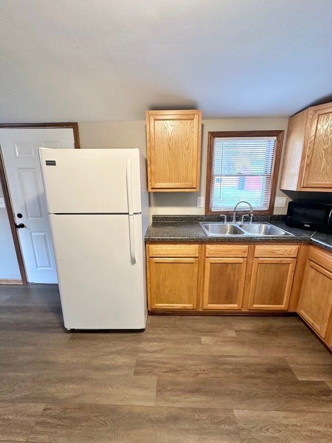 Building Photo - 11408 IL-120