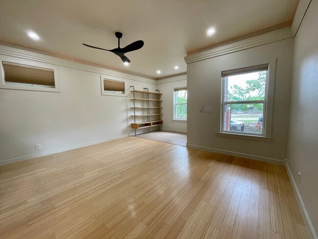 Building Photo - 4718 Depew Ave