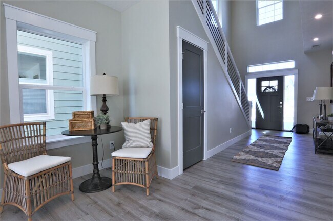 Building Photo - Like New 3BD/2.5BA with 2 Car Garage- $100...