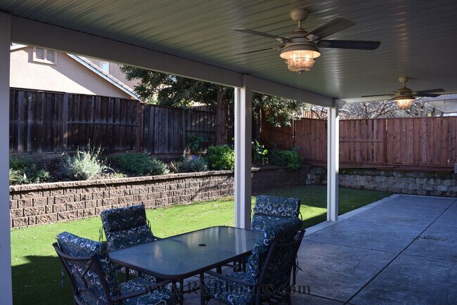 Building Photo - 6569 Powder Ridge Dr