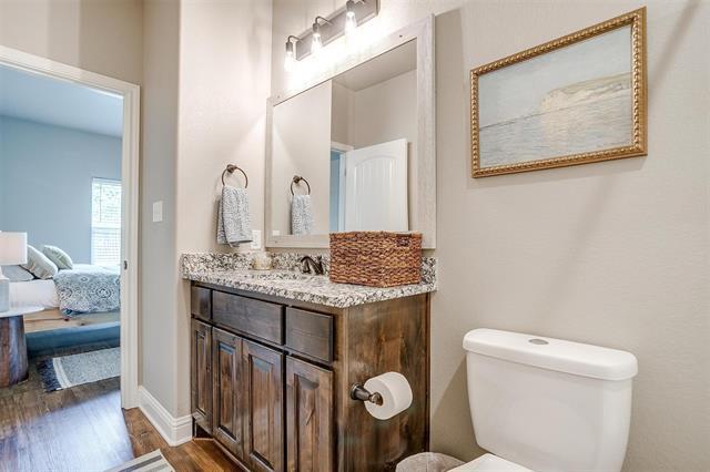 Building Photo - 2700 James