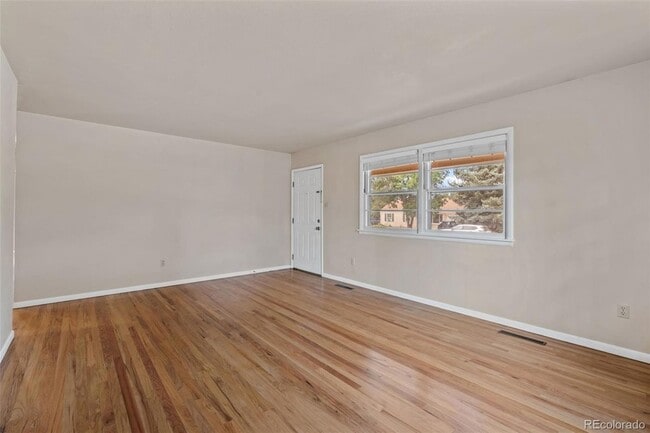 Building Photo - 1713 Yuma St