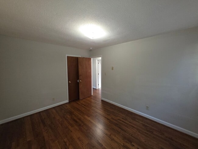 Building Photo - 2921 Coronet Way